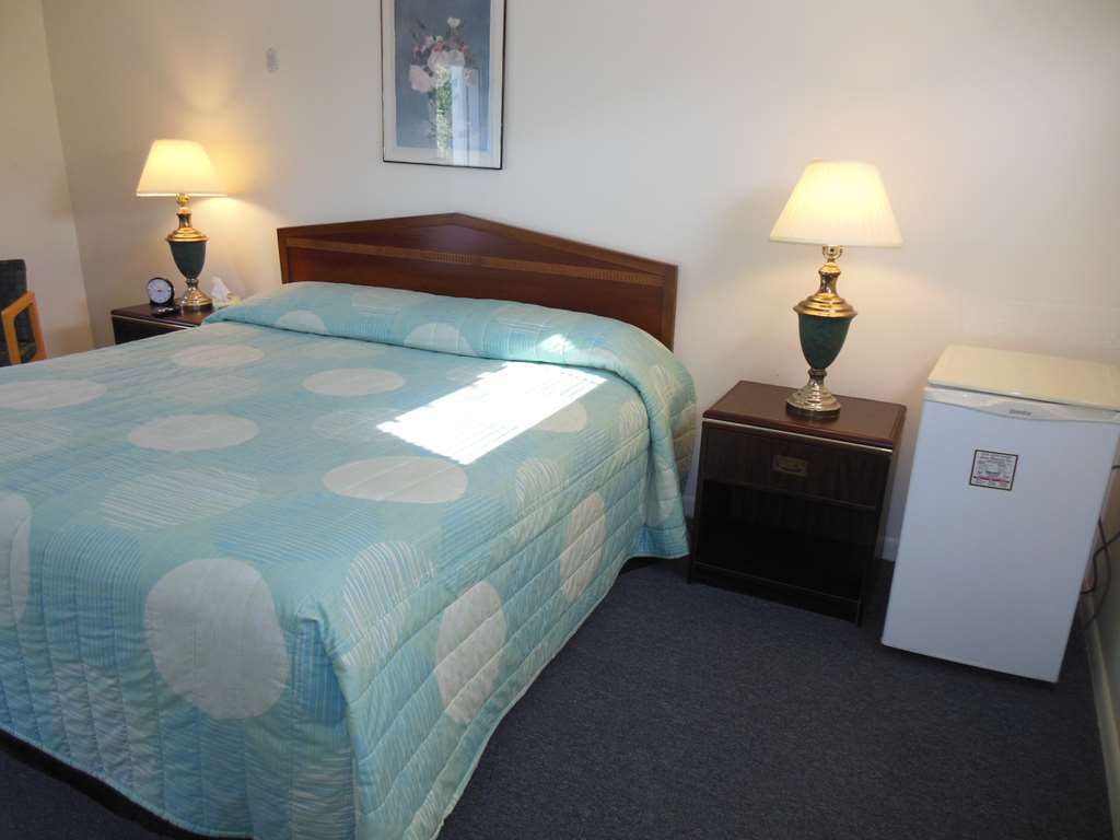 The Coast Motel Westerly Ruang foto